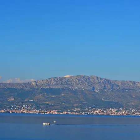 アパート Leone *