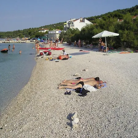 Leone Apartman