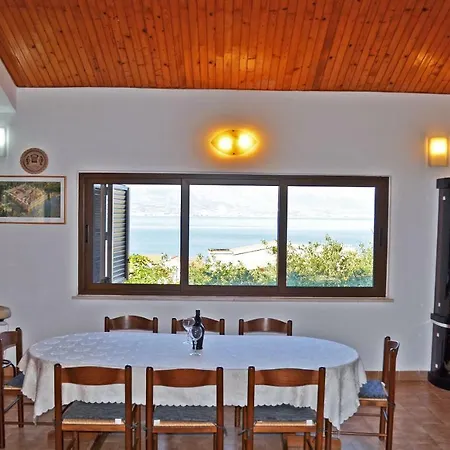 Apartman Leone *