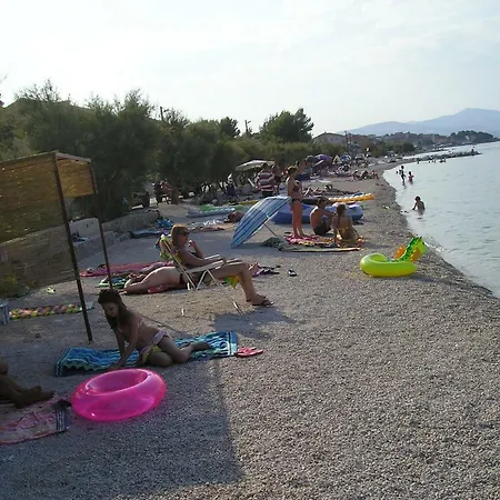 Leone Apartman Slatine